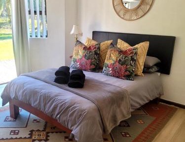 Two-Bedroom Deluxe Apartment with Garden View