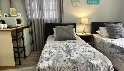 Classic Twin Room