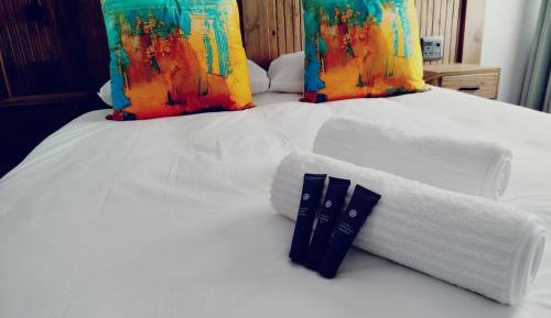Standard Queen Room