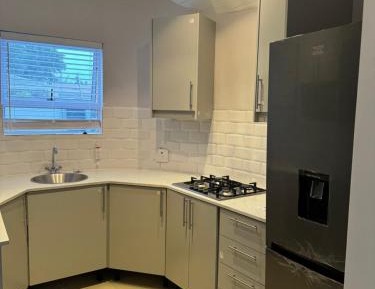 Deluxe One-Bedroom Apartment