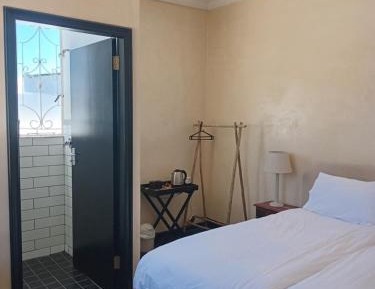 Double or Twin Room with Mountain View