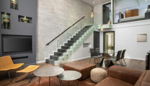 2 Bedroom Bi-level Loft 