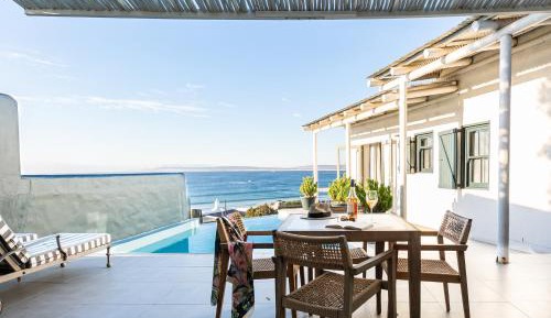 Abalone Beach Villa #2 – Gaatjies Beach | Private Pool