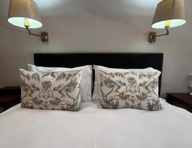 Queen Room with Pool View