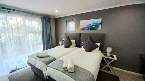 Double or Twin Room with Terrace