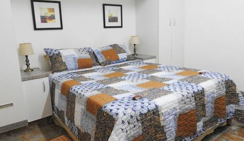 Economy Queen Room