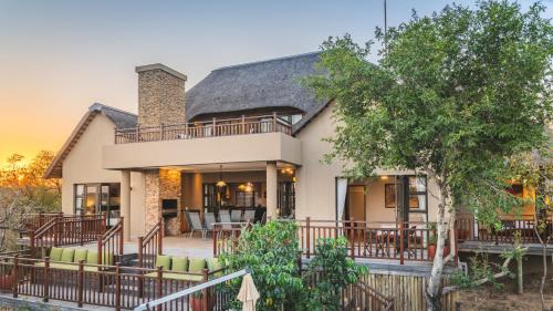 Yingwe Safari Villa