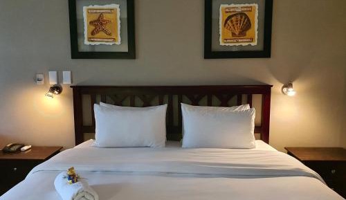 Standard Twin/Double Room with Marina View