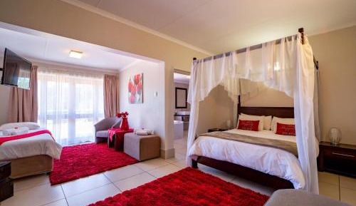 Honeymoon Suite
