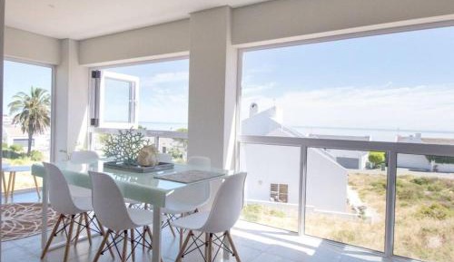 Three-Bedroom Vacation Home 