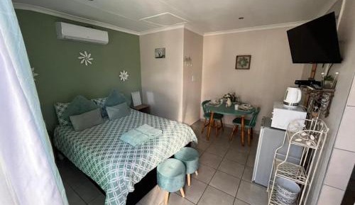 Deluxe Double Room with Shower