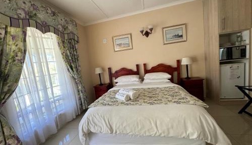 Suite with Garden View