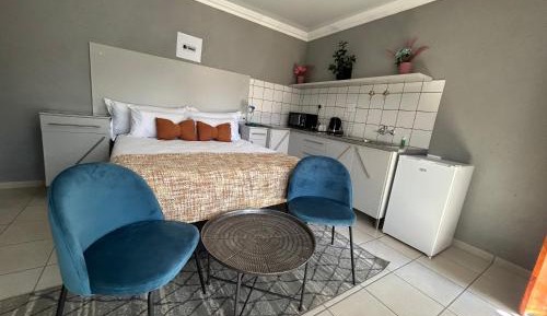 Queen Suite