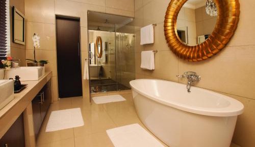 Madiba Suite