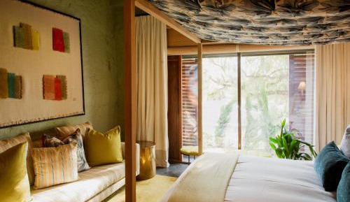 Family Room with Garden View