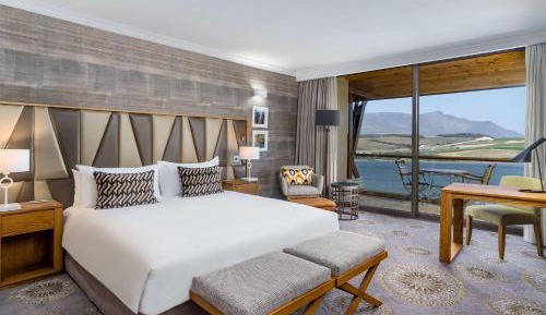Premium Deluxe King Room with Lagoon View