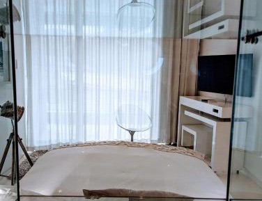 Luxury Queen Room