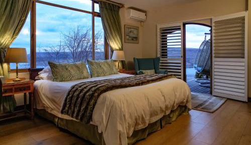 Honeymoon Suite