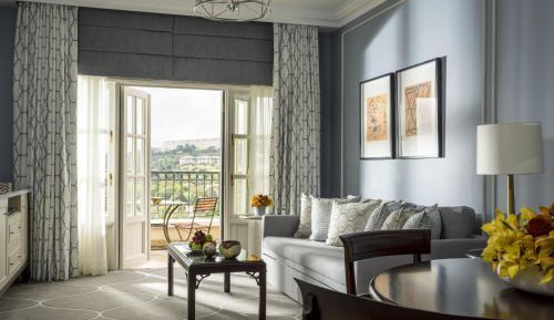 Panoramic View One Bedroom Suite