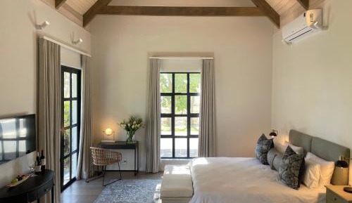 Deluxe Double or Twin Room with Spa Bath