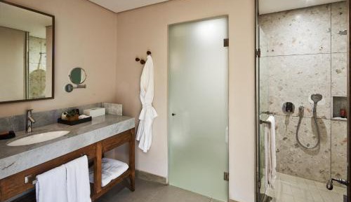 Premium Room with 2 Game Drives