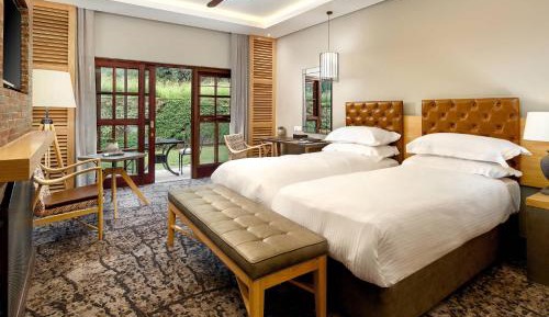 Guest room, 1 King, Forest view, Patio 