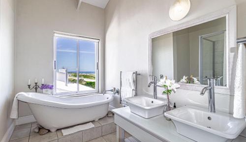 Honeymoon Suite with Sea view