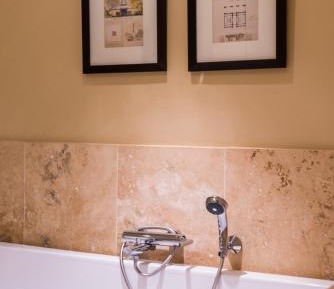Executive Twin Suite