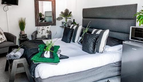 King Room with Garden View