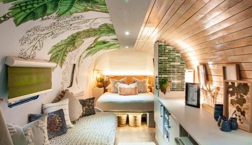 Airstream Trailer Suite