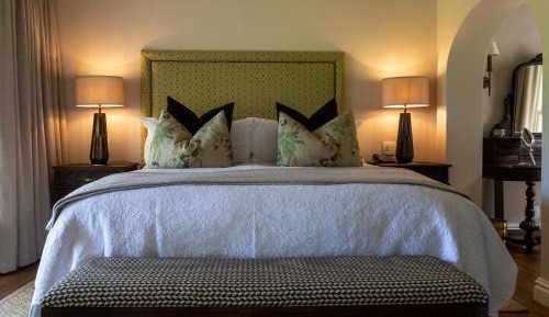 King Suite with Garden View