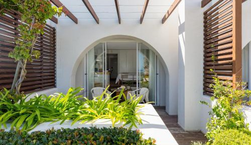 Cabana Room