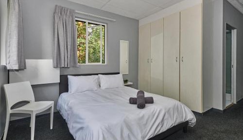 Queen Suite