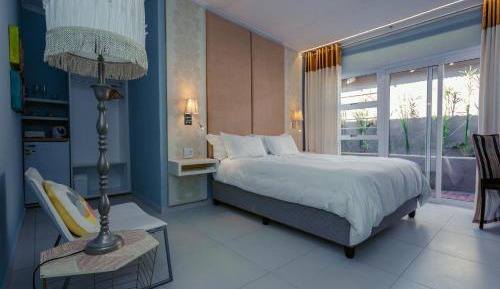 Deluxe Suite