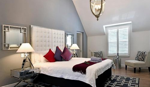 Deluxe Queen Room