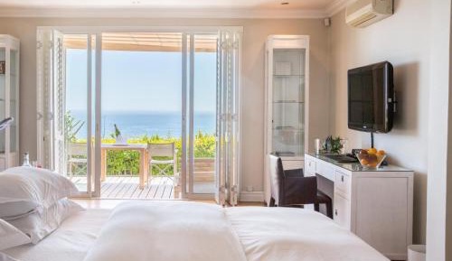 Deluxe King Room with Sea View