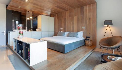 Classic Double Room with Balcony