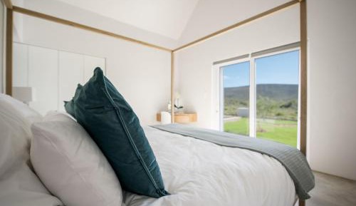 Olive Woodpecker - 3 bedrooms & hot tub