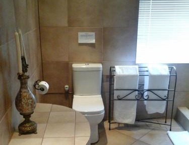 Standard Queen Room