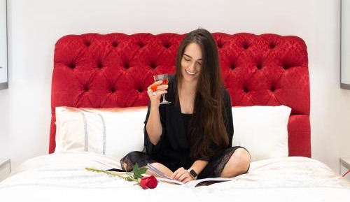 Deluxe Queen Suite
