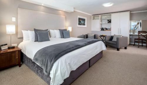 King or Twin Room with Sea View
