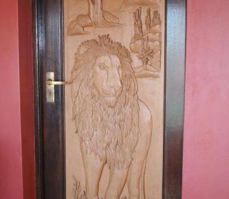 Standard Suite - Lion