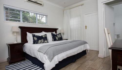 Double or Twin Room Interleading