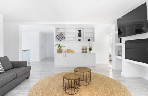 Bloubergstrand House | Beach Home with Panoramic Ocean and Table Mountain views in Cape Town