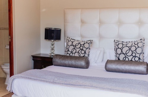 Universitas House | Ashwood Guesthouse The Ridge