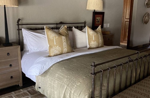 Thorny Bush Game Reserve Villa | Simbavati River Sands