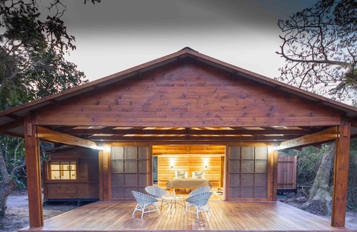 Makakatana Cabin | Makakatana Bay Lodge
