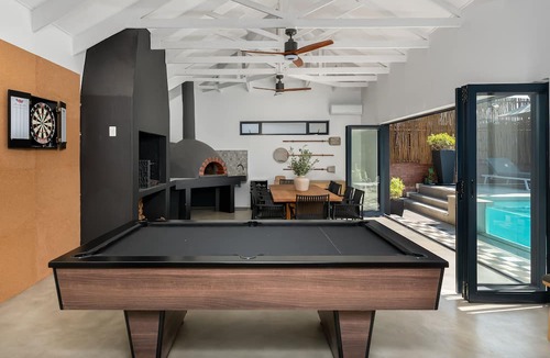 Milnerton Apartment | Luxury Oasis, Lifestyle Villa, Pool & Gym