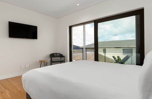 Bloubergstrand Apartment | 9 Shell Road
