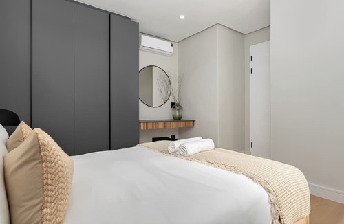 Sea Point Apartment | The Avant 402
